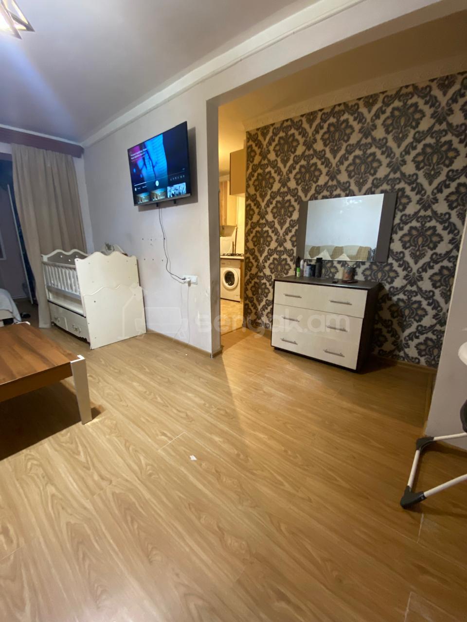 1 Սենյականոց Բնակարան, 37քմ, 2/5 հարկ, Կապիտալ Վերանորոգված, Կահավորված, Արևկող