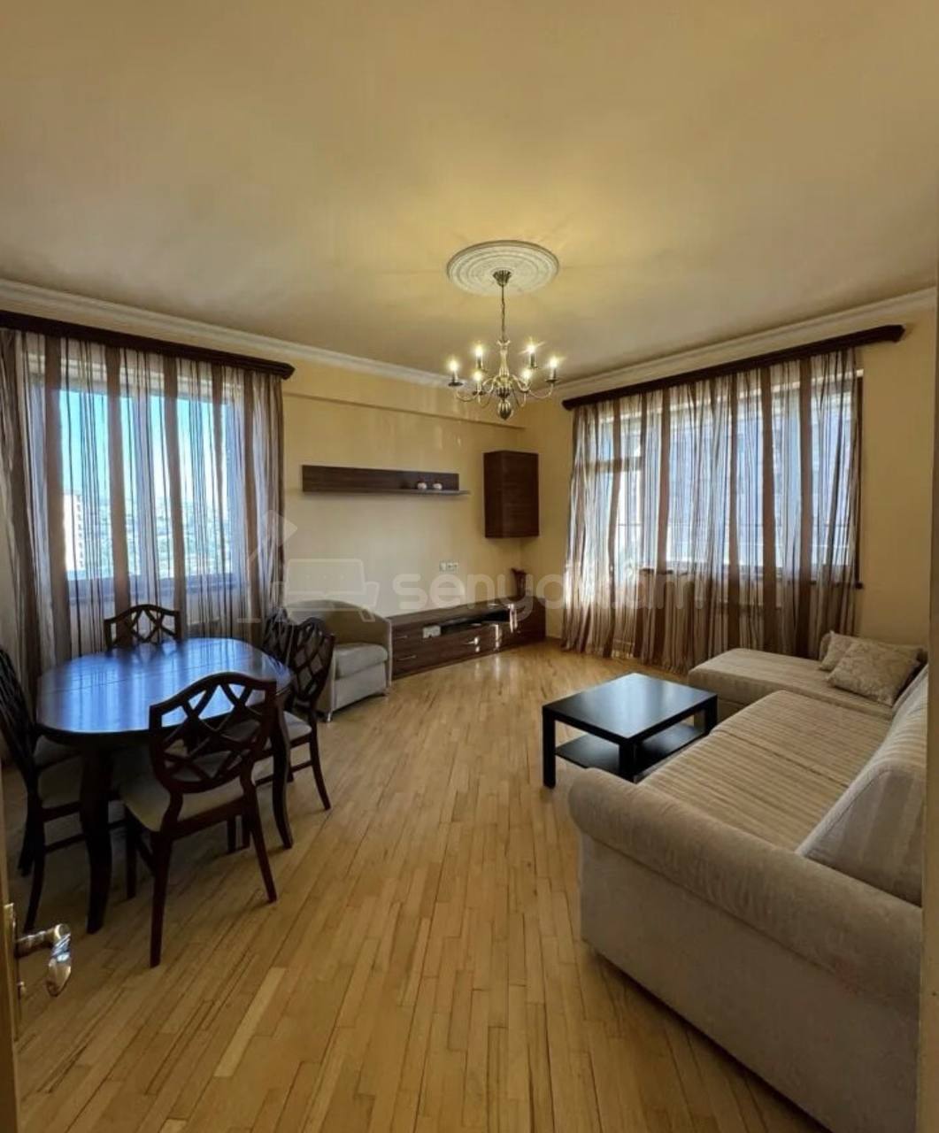 2 Սենյականոց Բնակարան, 72քմ, 2/13 հարկ, Կապիտալ Վերանորոգված, Կահավորված