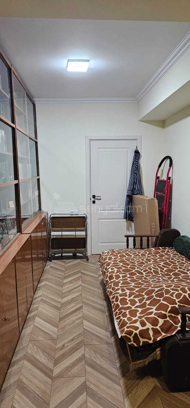 3 Սենյականոց Բնակարան, 60քմ, 5/12 հարկ, Նորմալ Վիճակում