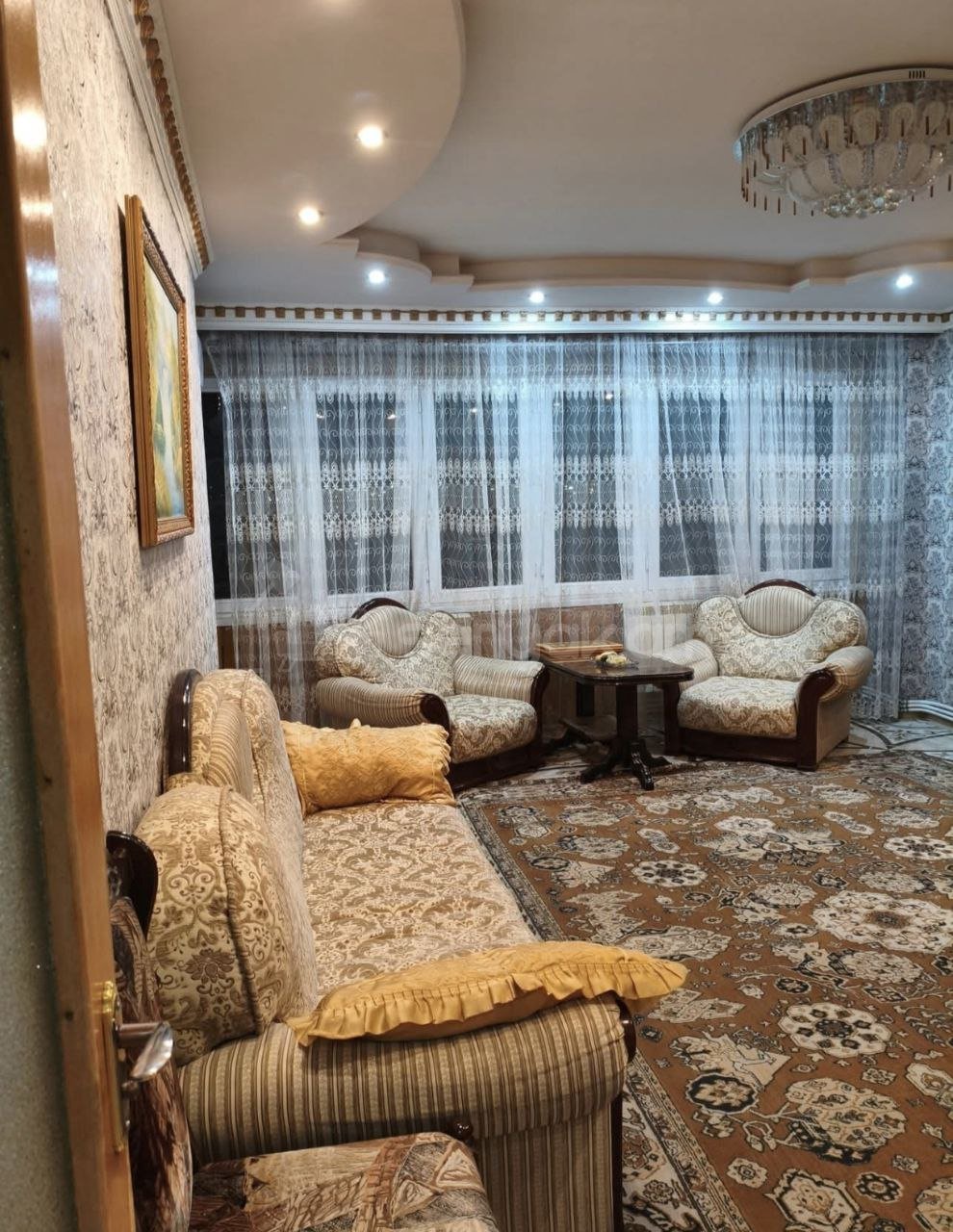 3 Սենյականոց Բնակարան, 80քմ, 9/9 հարկ, Նորմալ Վիճակում, Կահավորված