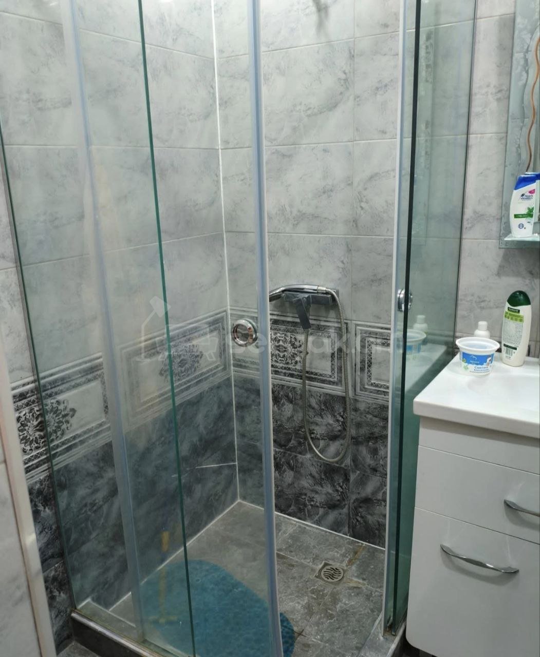 3 Սենյականոց Բնակարան, 80քմ, 9/9 հարկ, Նորմալ Վիճակում, Կահավորված