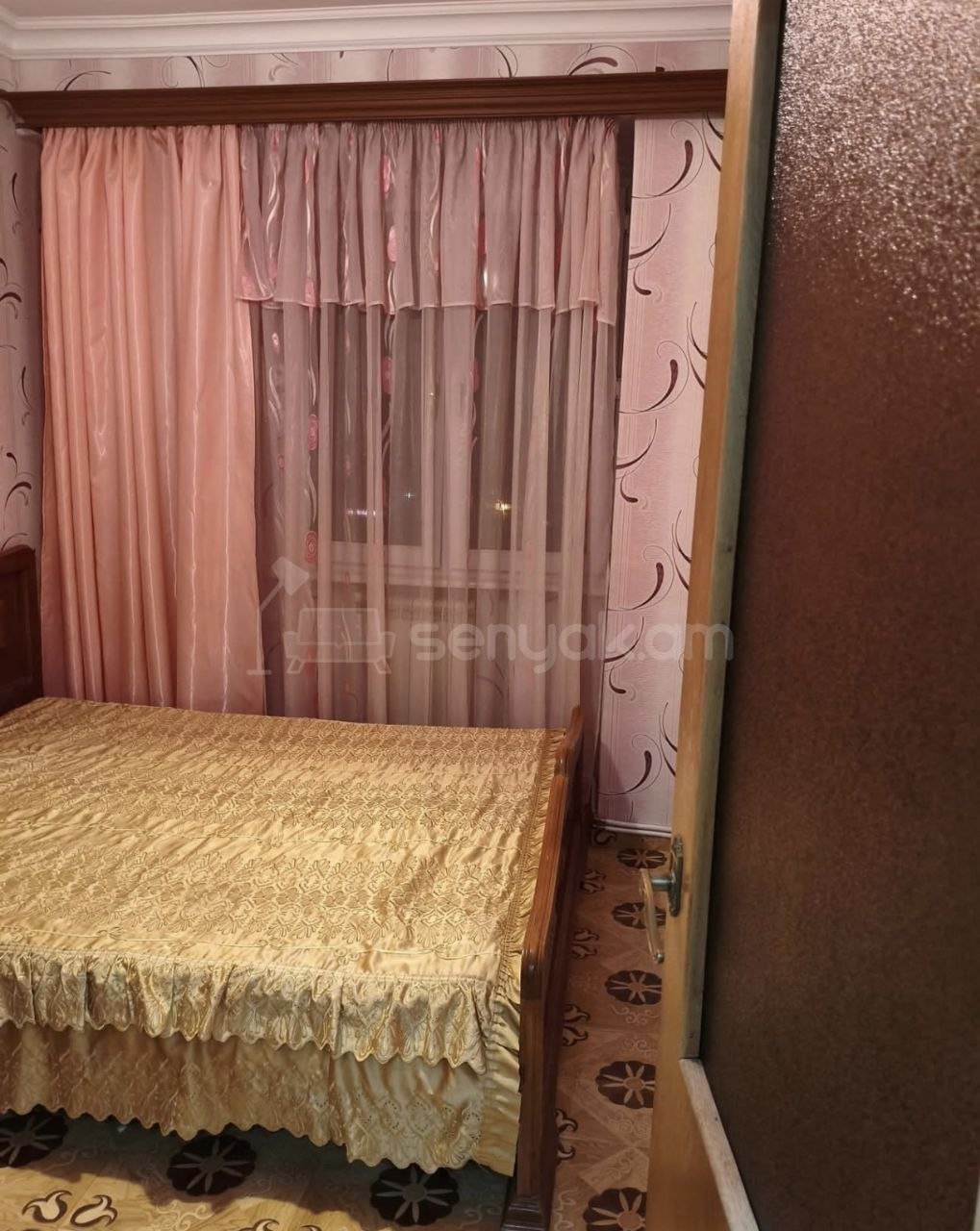 3 Սենյականոց Բնակարան, 80քմ, 9/9 հարկ, Նորմալ Վիճակում, Կահավորված