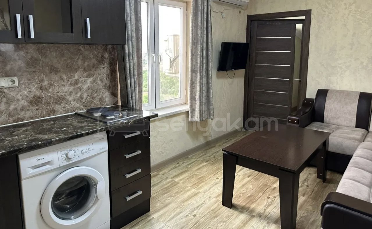 2 Սենյականոց Բնակարան Քարե Շենքում, 56քմ, 2/2 հարկ, Կապիտալ Վերանորոգված, Կահավորված