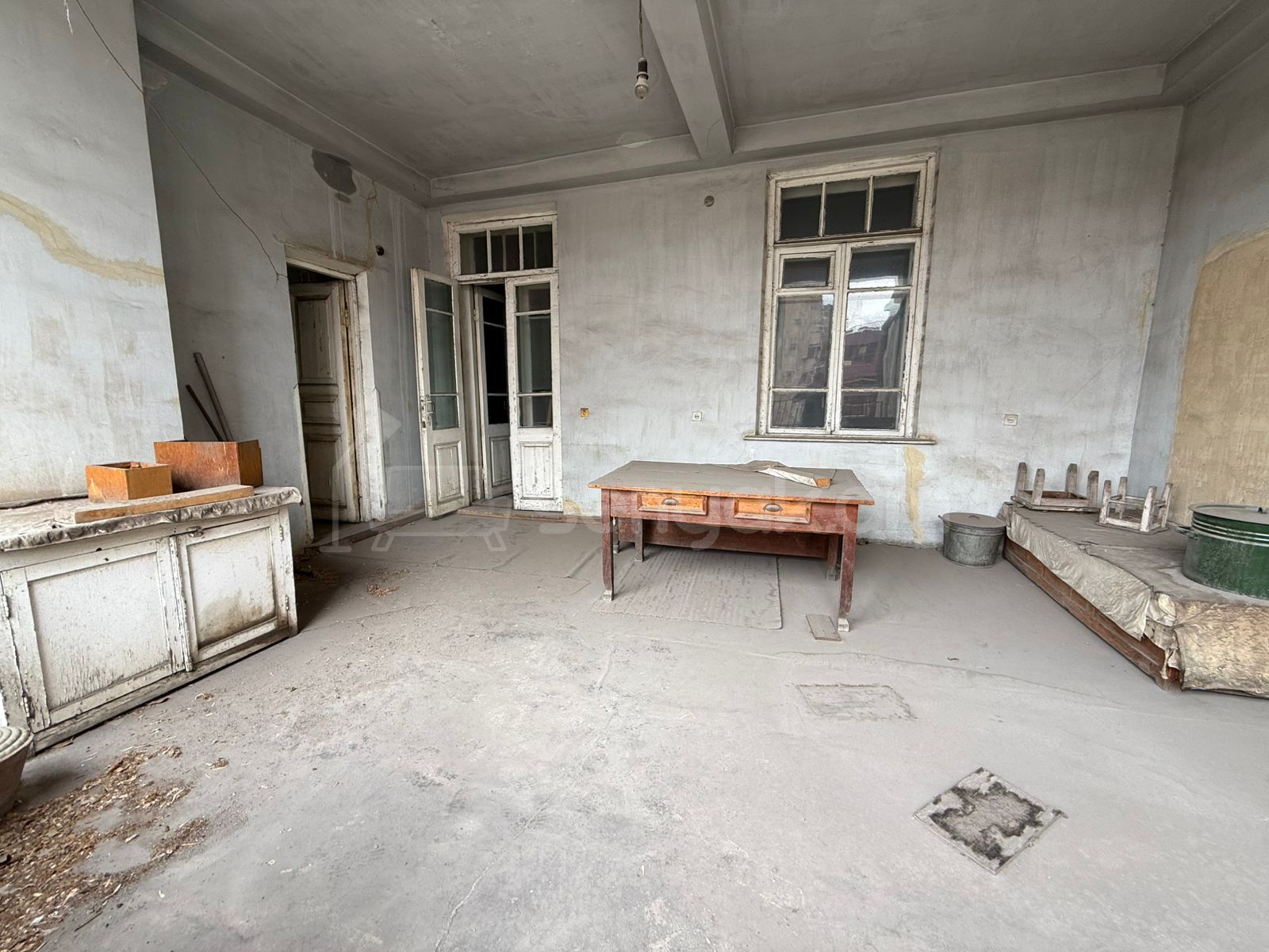 3 Սենյականոց Բնակարան Քարե Շենքում, 77քմ, 4/4 հարկ, Պետական Վիճակում