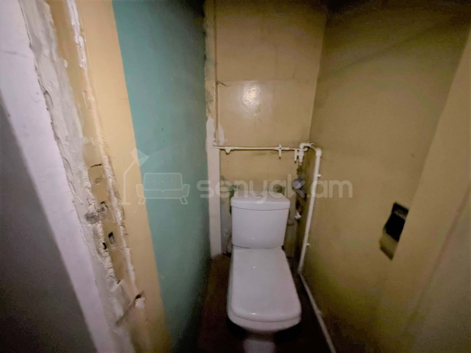 3 Սենյականոց Բնակարան Քարե Շենքում, 77քմ, 4/4 հարկ, Պետական Վիճակում