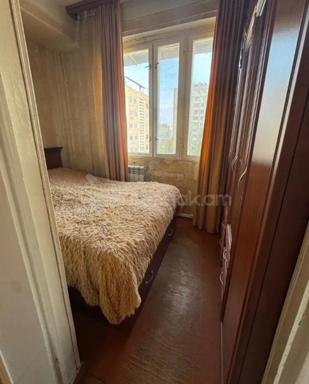 3 Սենյականոց Բնակարան, 45քմ, 6/9 հարկ, Նորմալ Վիճակում, Կահավորված, Արևկող