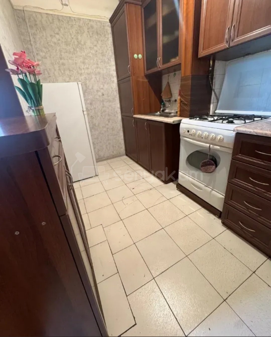 3 Սենյականոց Բնակարան, 45քմ, 6/9 հարկ, Նորմալ Վիճակում, Կահավորված, Արևկող