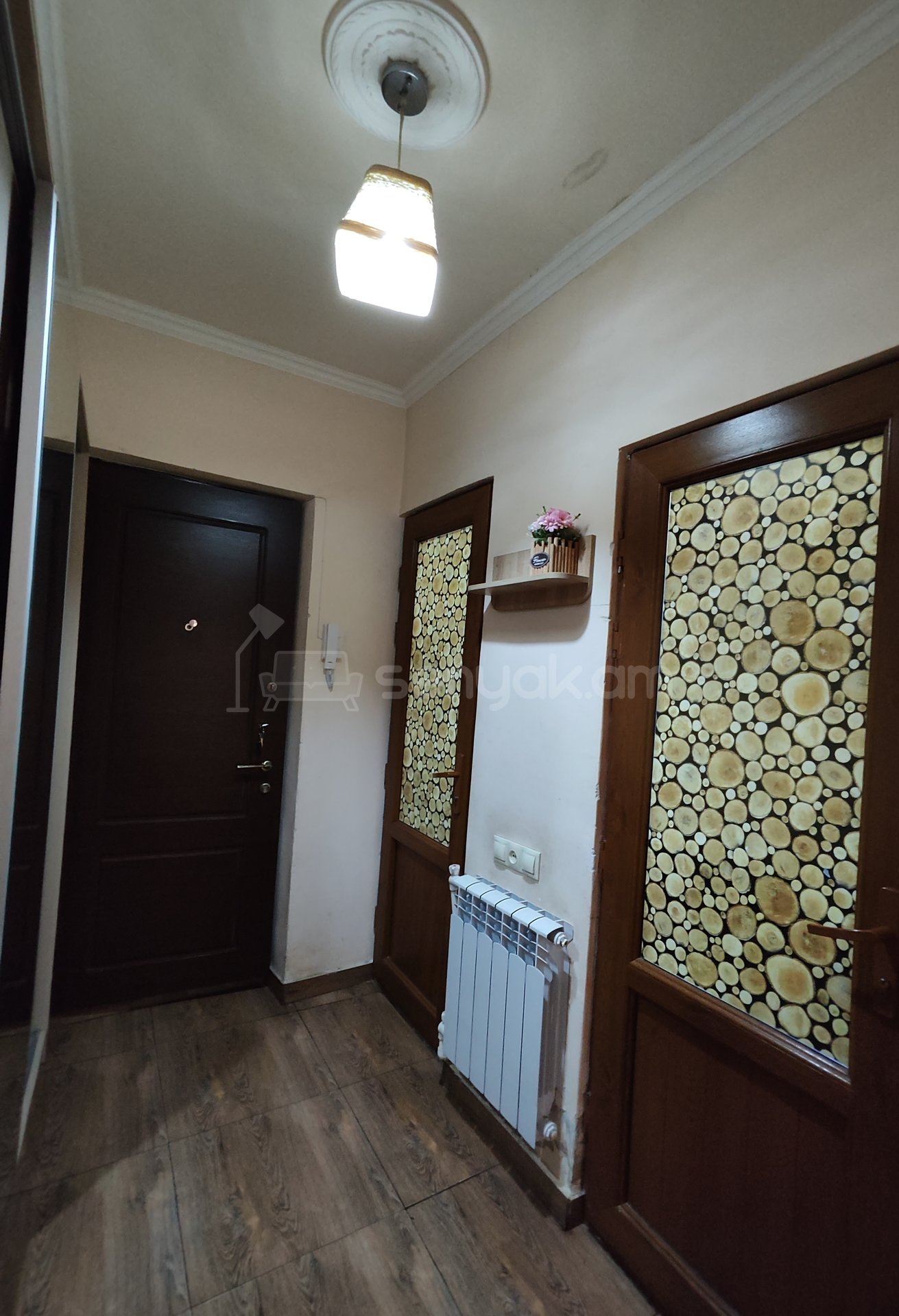 3 Սենյականոց Բնակարան Քարե Շենքում, 75քմ, 3/5 հարկ, Կապիտալ Վերանորոգված