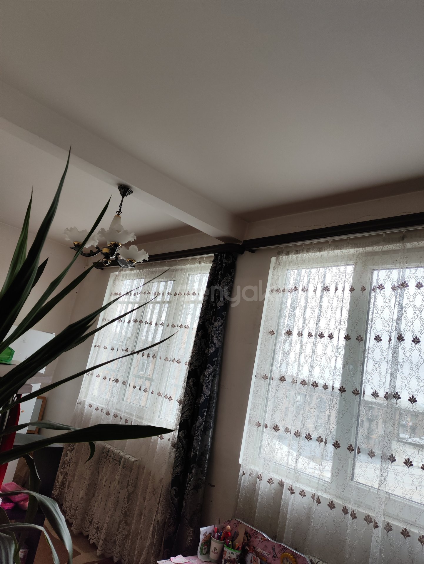 3 Սենյականոց Բնակարան Քարե Շենքում, 75քմ, 3/5 հարկ, Կապիտալ Վերանորոգված