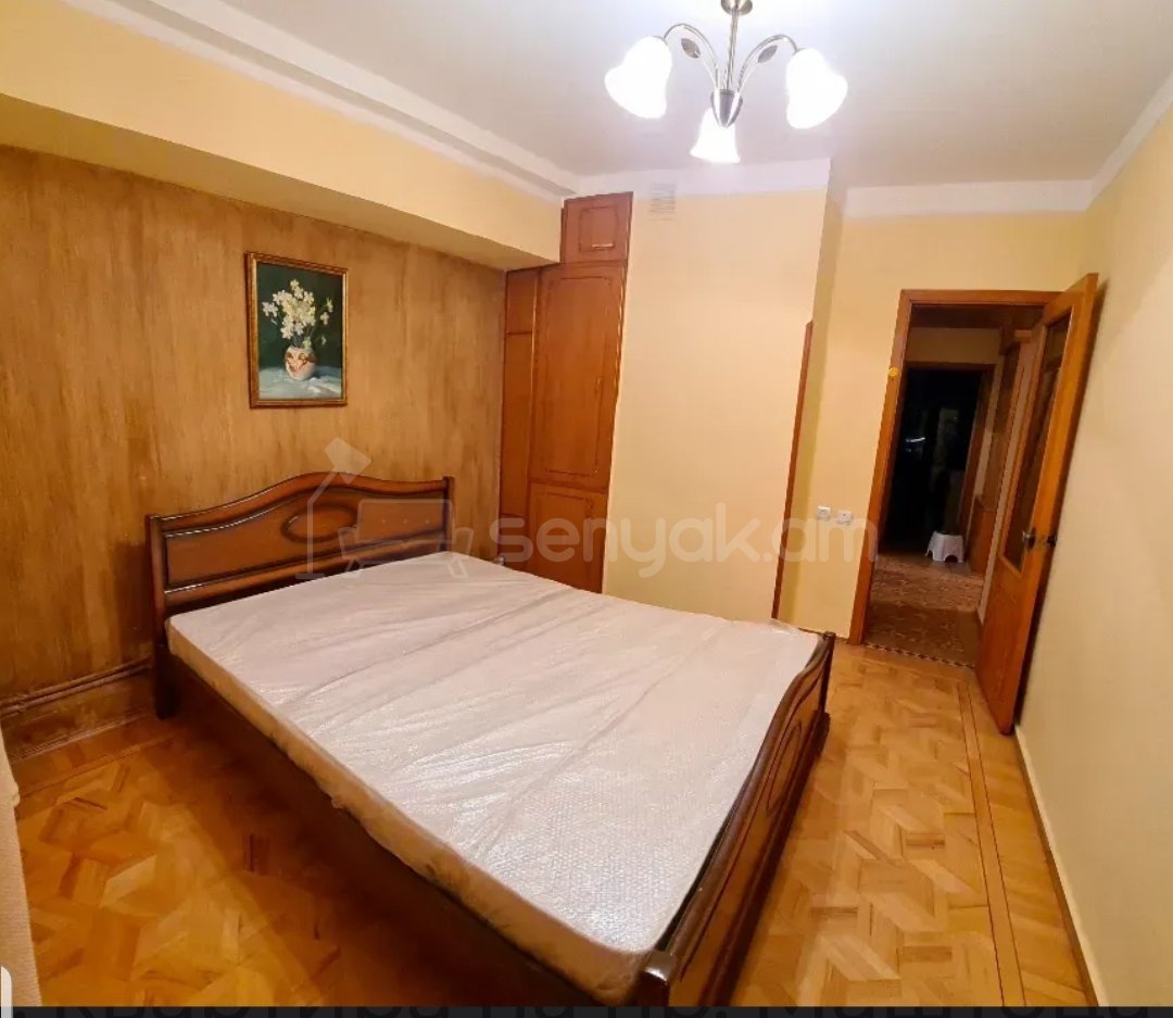 3 Սենյականոց Բնակարան, 70քմ, 4/10 հարկ, Նորմալ Վիճակում, Կահավորված, Արևկող