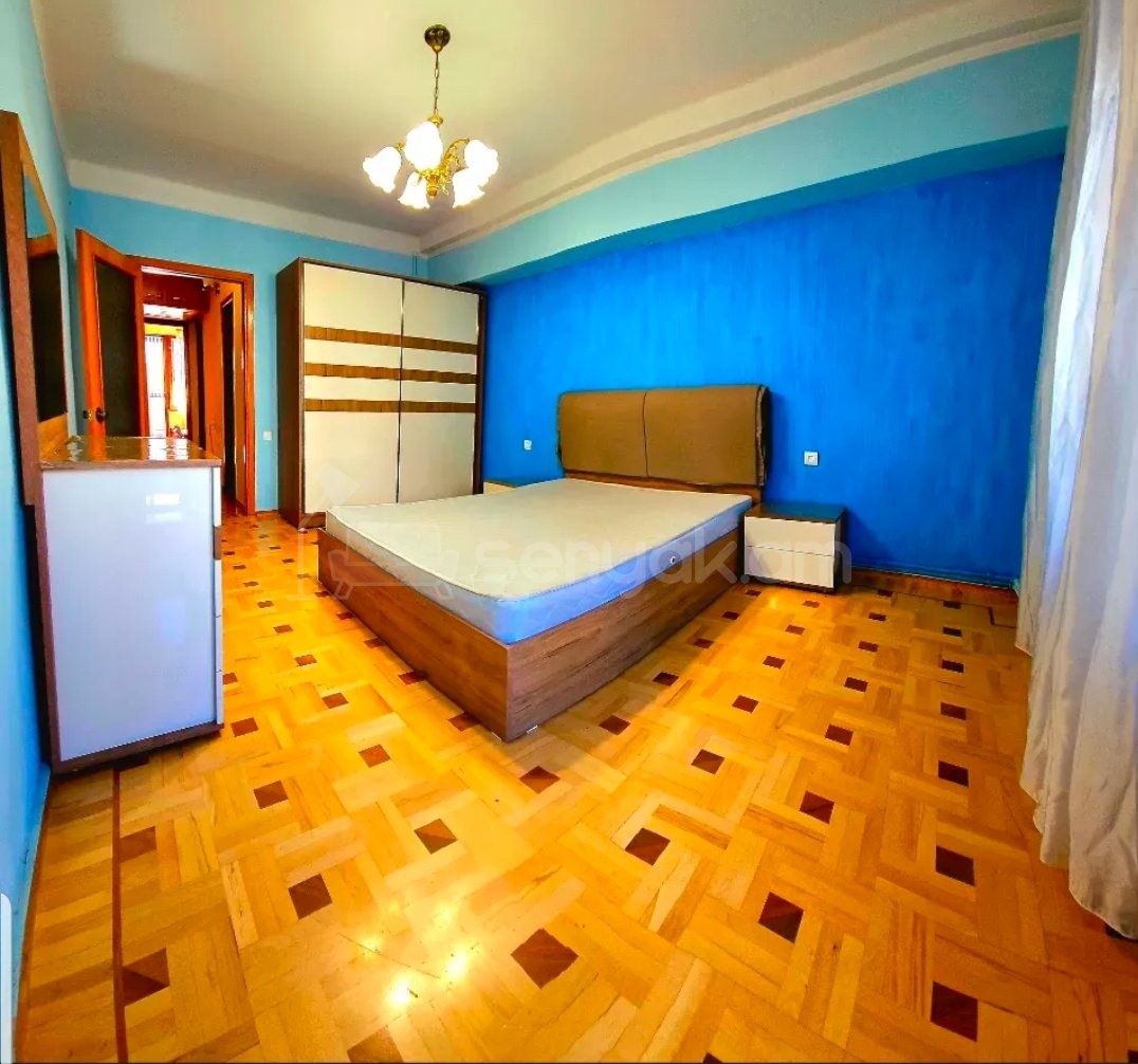 3 Սենյականոց Բնակարան, 70քմ, 4/10 հարկ, Նորմալ Վիճակում, Կահավորված, Արևկող