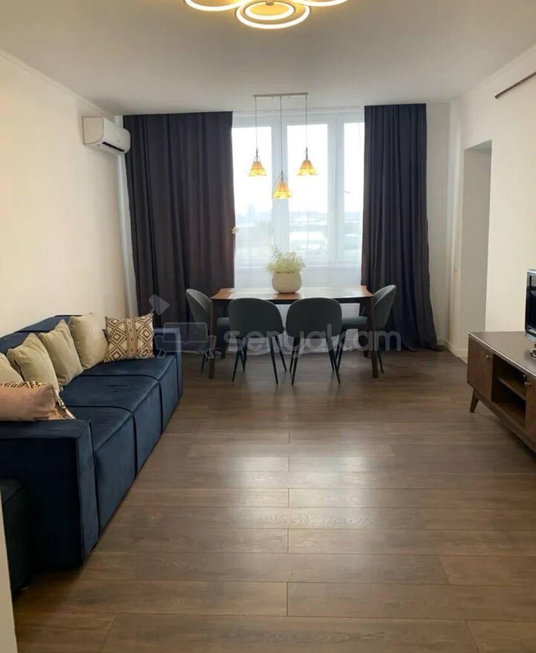 2 Սենյականոց Բնակարան Քարե Շենքում, 44քմ, 4/5 հարկ, Կապիտալ Վերանորոգված, Կահավորված