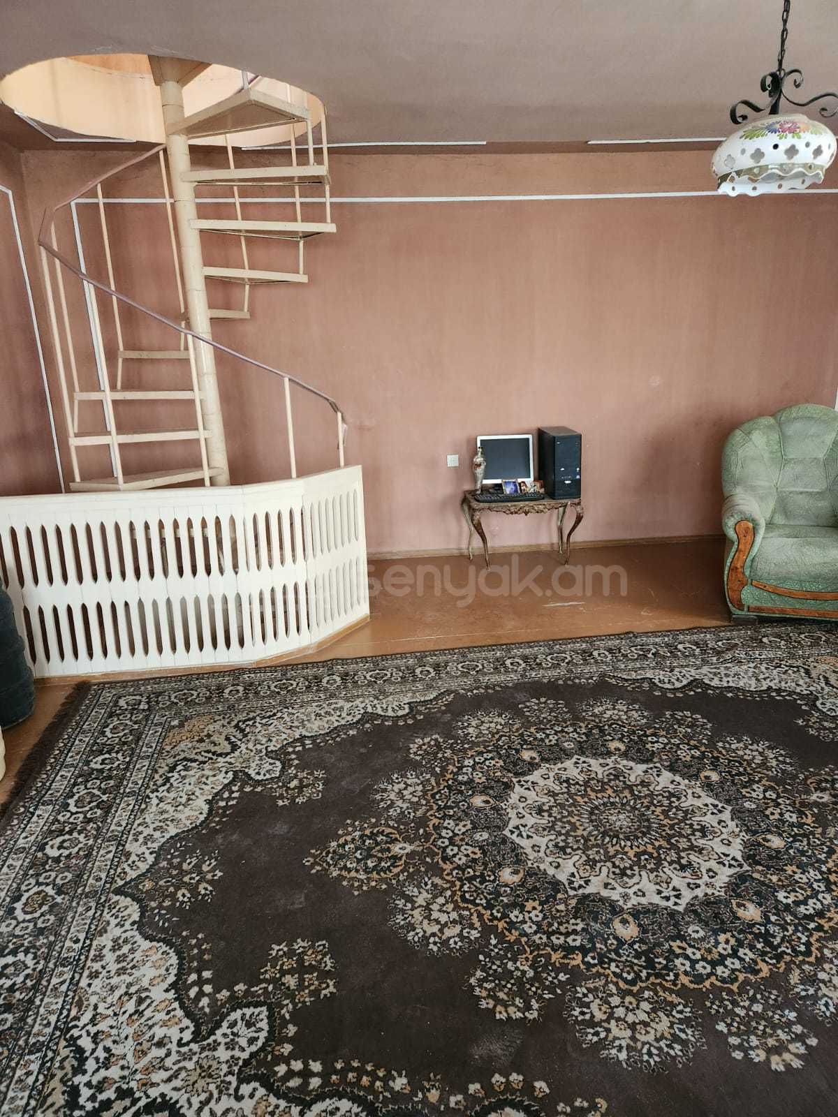 5 Սենյականոց Սեփական Տուն, 173քմ, Կոսմետիկ Վերանորոգված