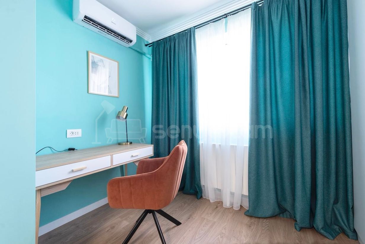 2 Սենյականոց Բնակարան Քարե Շենքում, 45քմ, 5/5 հարկ, Դիզայներական Վերանորոգված