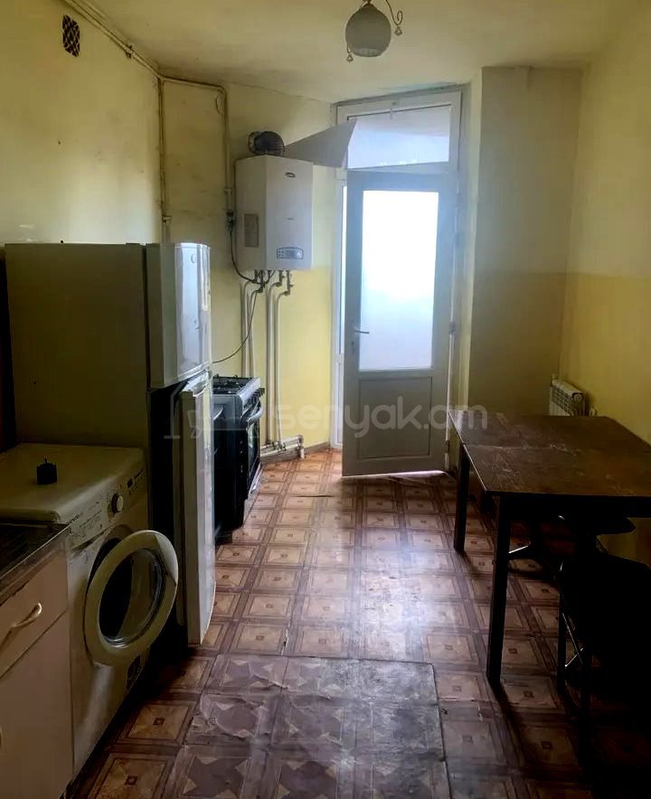 3 Սենյականոց Բնակարան, 87քմ, 3/16 հարկ, Նորմալ Վիճակում