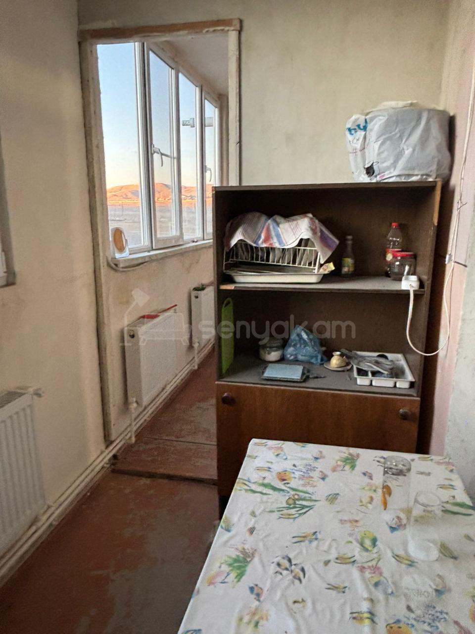 1 Սենյականոց Բնակարան, 47քմ, 5/5 հարկ, Պետական Վիճակում