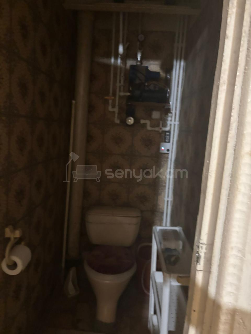 1 Սենյականոց Բնակարան, 47քմ, 5/5 հարկ, Պետական Վիճակում