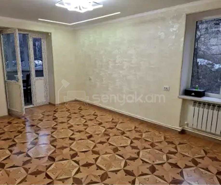 3 Սենյականոց Բնակարան Քարե Շենքում, 78քմ, 2/5 հարկ, Կապիտալ Վերանորոգված