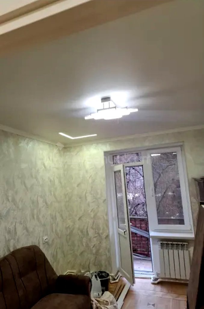 3 Սենյականոց Բնակարան Քարե Շենքում, 78քմ, 2/5 հարկ, Կապիտալ Վերանորոգված