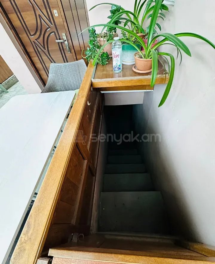 4 Սենյականոց Սեփական Տուն, 140քմ, Կապիտալ Վերանորոգված, Ավտոտնակով