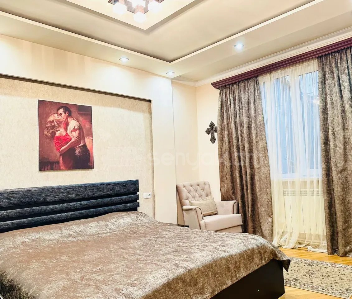 4 Սենյականոց Սեփական Տուն, 140քմ, Կապիտալ Վերանորոգված, Ավտոտնակով