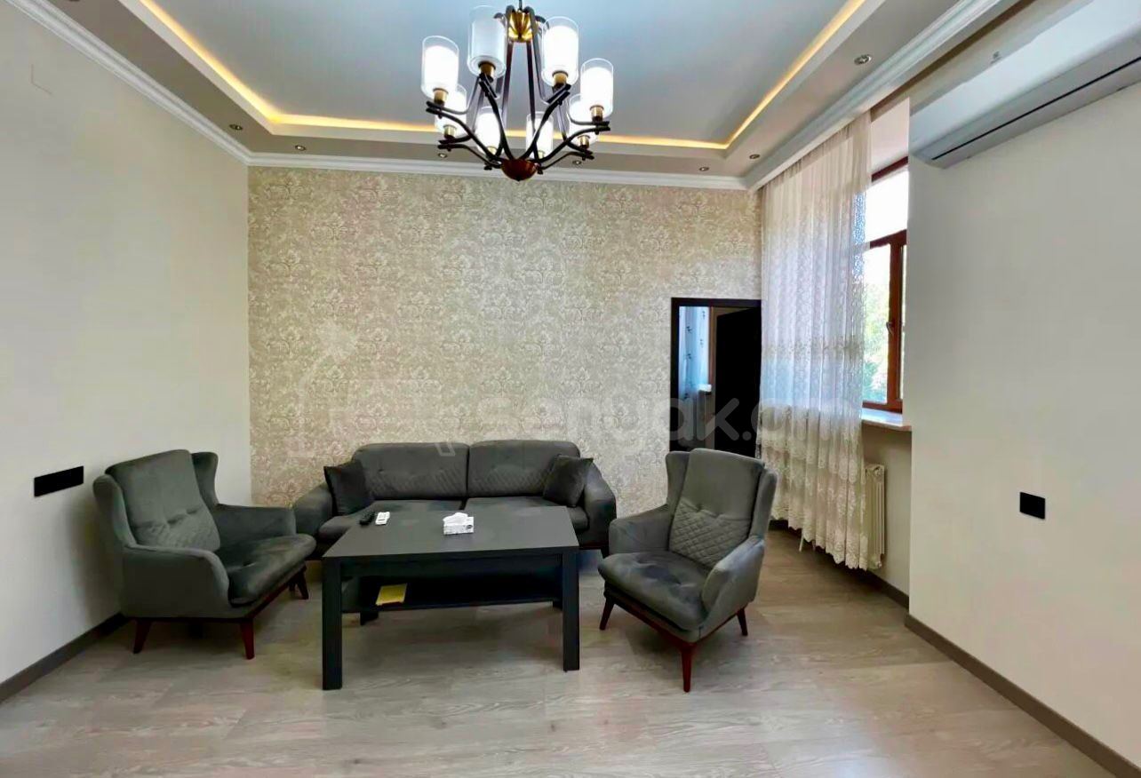 2 Սենյականոց Բնակարան Քարե Շենքում, 65քմ, 1/4 հարկ, Դիզայներական Վերանորոգված, Կահավորված, Արևկող