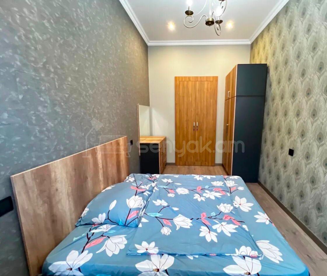 2 Սենյականոց Բնակարան Քարե Շենքում, 65քմ, 1/4 հարկ, Դիզայներական Վերանորոգված, Կահավորված, Արևկող