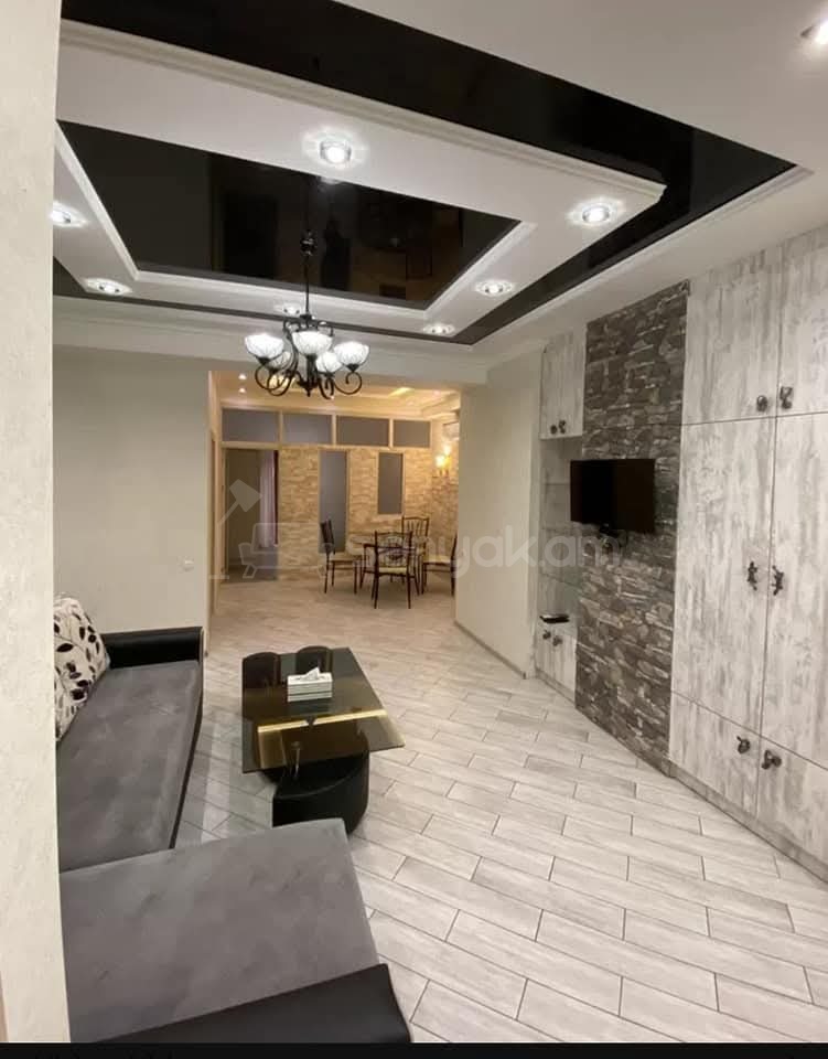 3 Սենյականոց Բնակարան Նորակառույցում, 80քմ, 8/12 հարկ, Դիզայներական Վերանորոգված