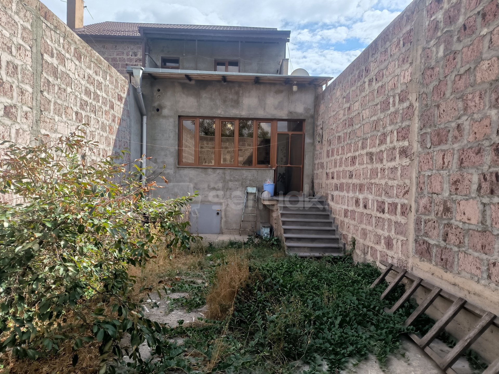 5 Սենյականոց Շքեղ Առանձնատուն, 320քմ