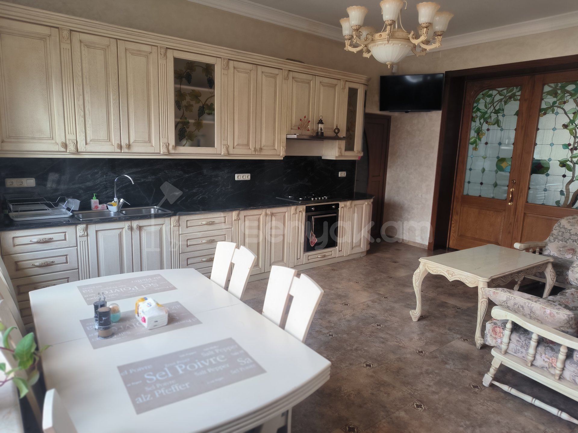 5 Սենյականոց Շքեղ Առանձնատուն, 320քմ