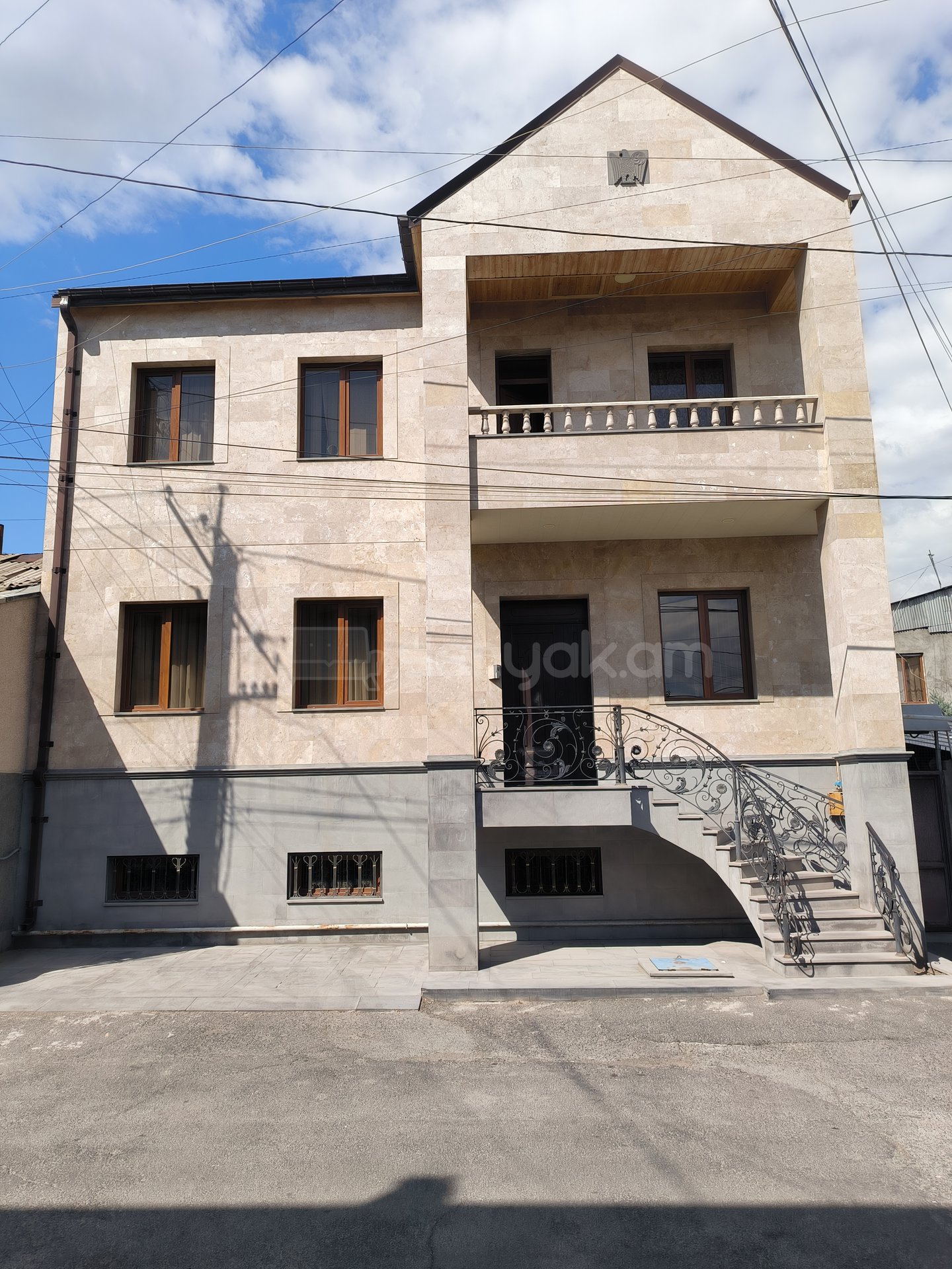 5 Սենյականոց Շքեղ Առանձնատուն, 320քմ