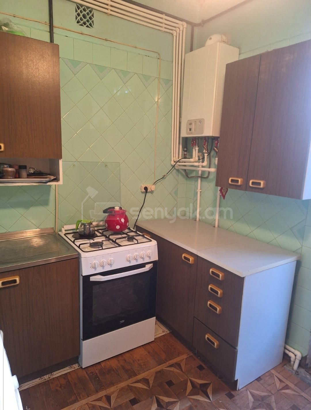 2 Սենյականոց Բնակարան Քարե Շենքում, 65քմ, 4/5 հարկ, Նորմալ Վիճակում, Կահավորված, Արևկող