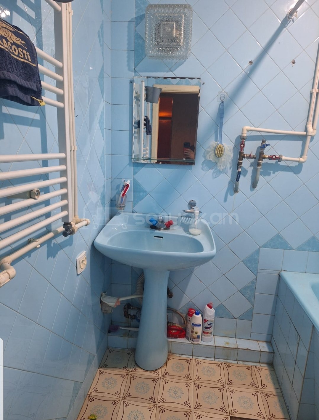 2 Սենյականոց Բնակարան Քարե Շենքում, 65քմ, 4/5 հարկ, Նորմալ Վիճակում, Կահավորված, Արևկող