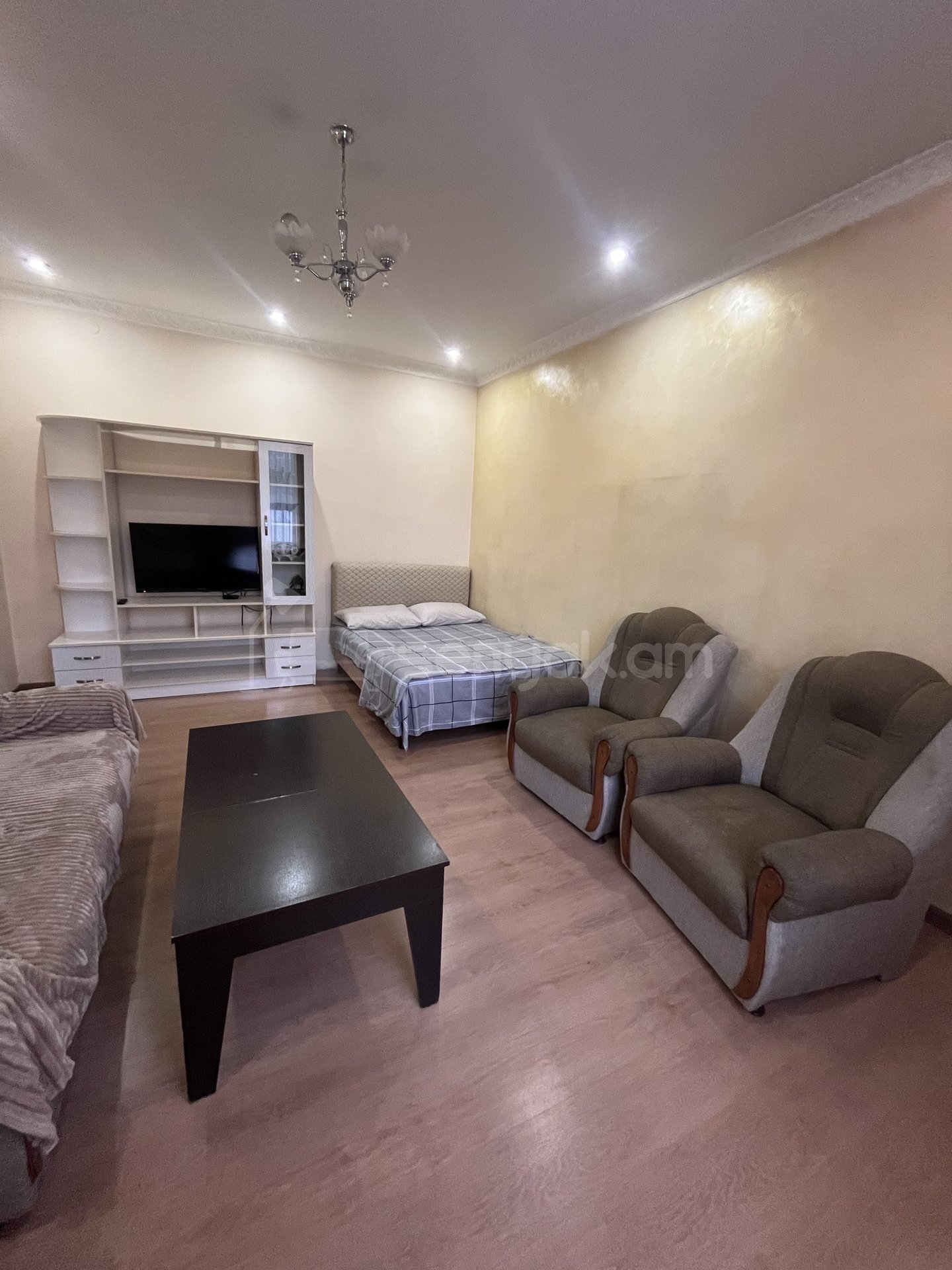 1 Սենյականոց Բնակարան, 45քմ, 3/5 հարկ, Կապիտալ Վերանորոգված