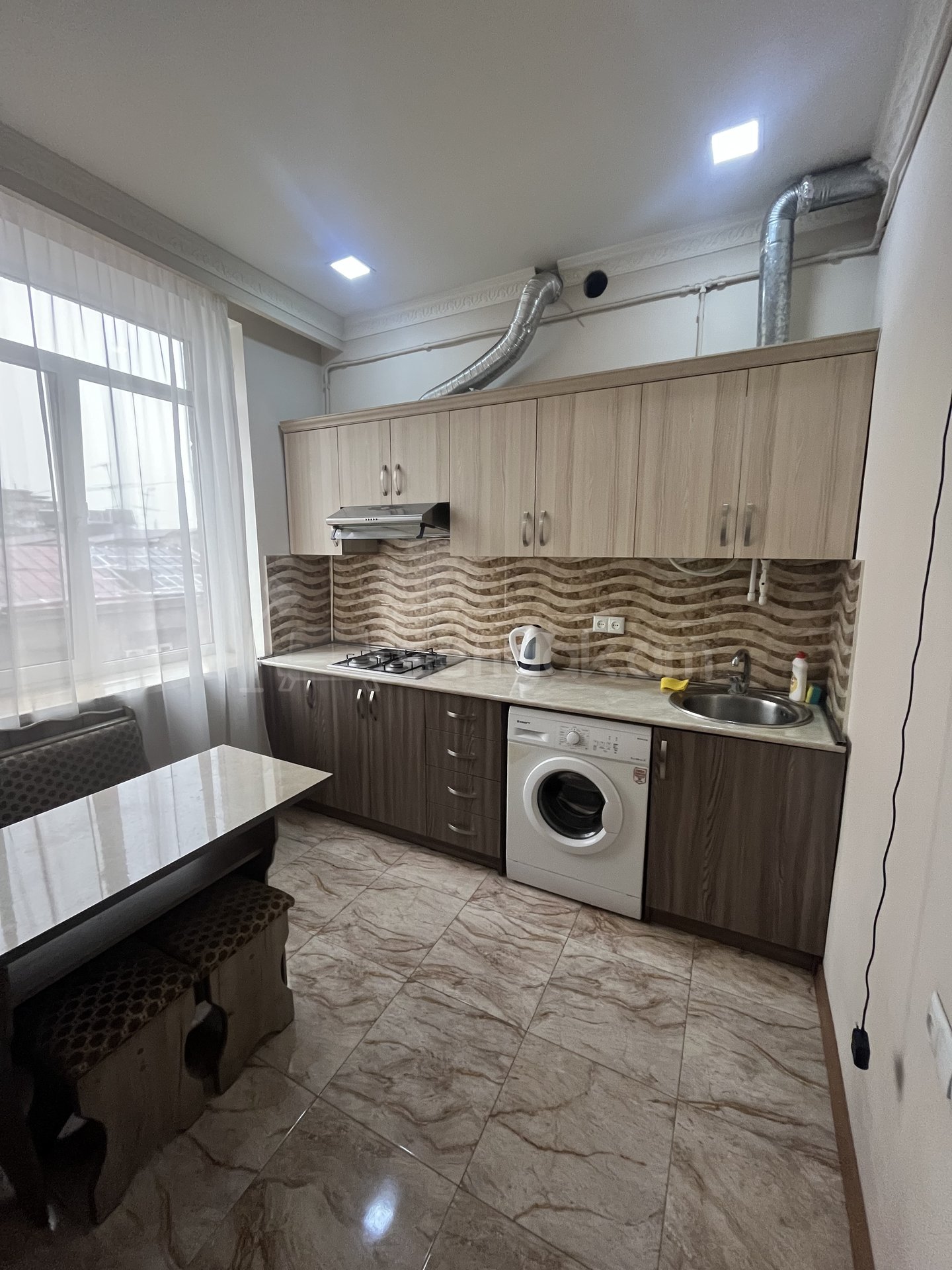 1 Սենյականոց Բնակարան, 45քմ, 3/5 հարկ, Կապիտալ Վերանորոգված