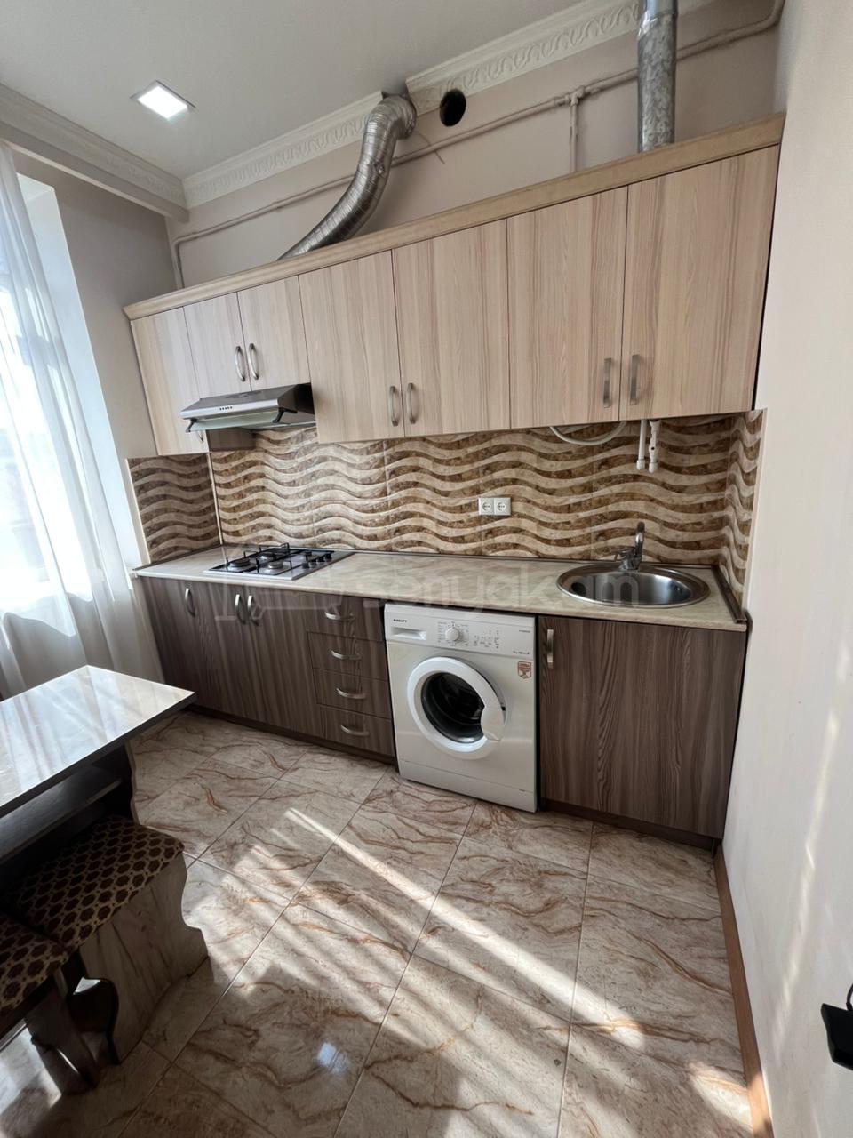 1 Սենյականոց Բնակարան, 45քմ, 3/5 հարկ, Կապիտալ Վերանորոգված