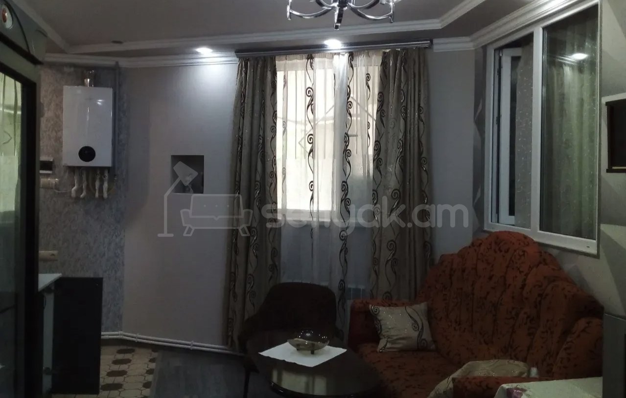 1 Սենյականոց Բնակարան, 40քմ, 1/14 հարկ, Նորմալ Վիճակում, Կահավորված