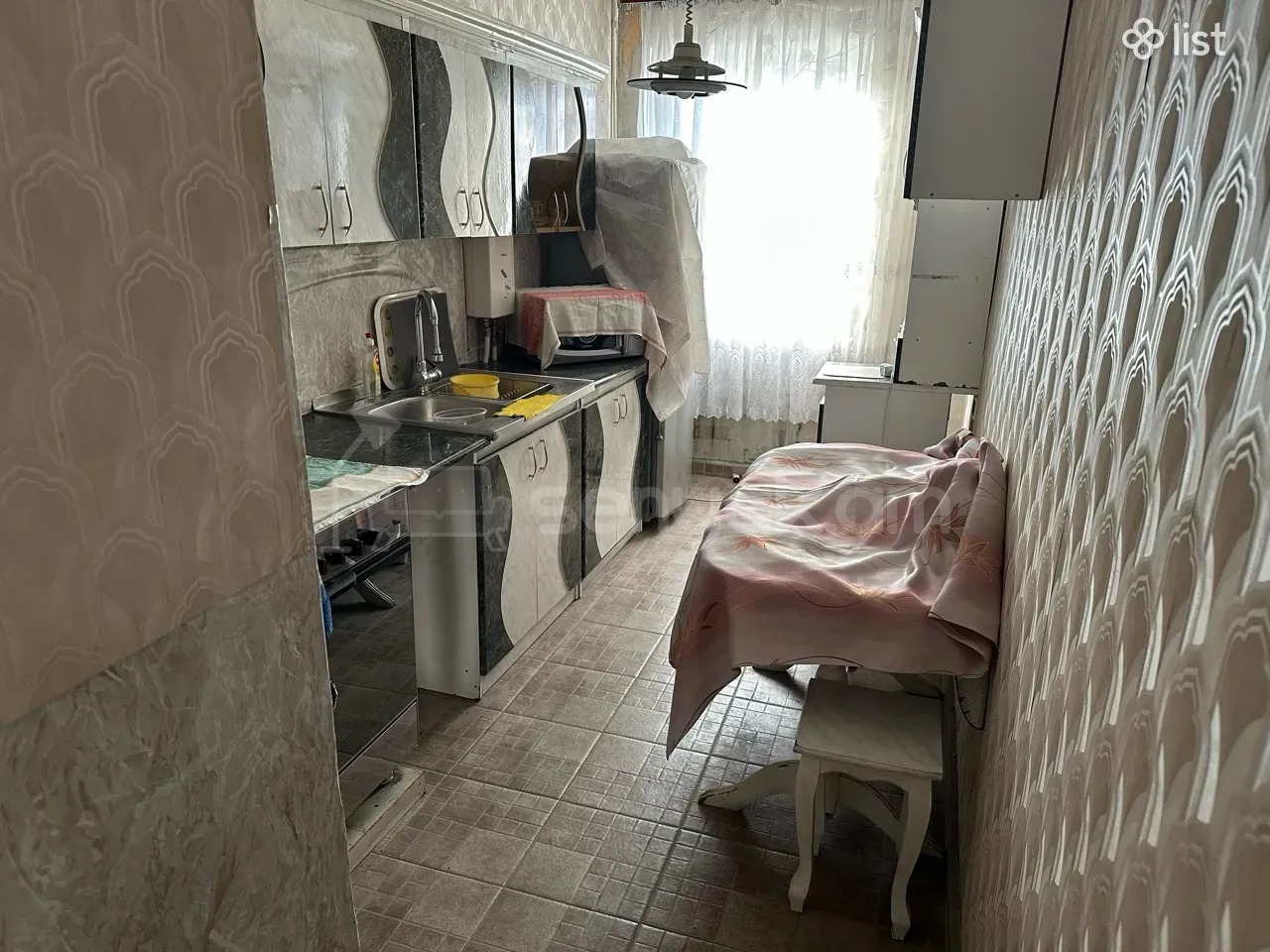 3 Սենյականոց Բնակարան, 72քմ, 3/9 հարկ, Նորմալ Վիճակում, Կահավորված