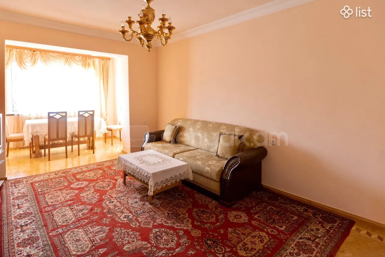 2 Սենյականոց Բնակարան Քարե Շենքում, 58քմ, 3/5 հարկ, Կապիտալ Վերանորոգված, Կահավորված