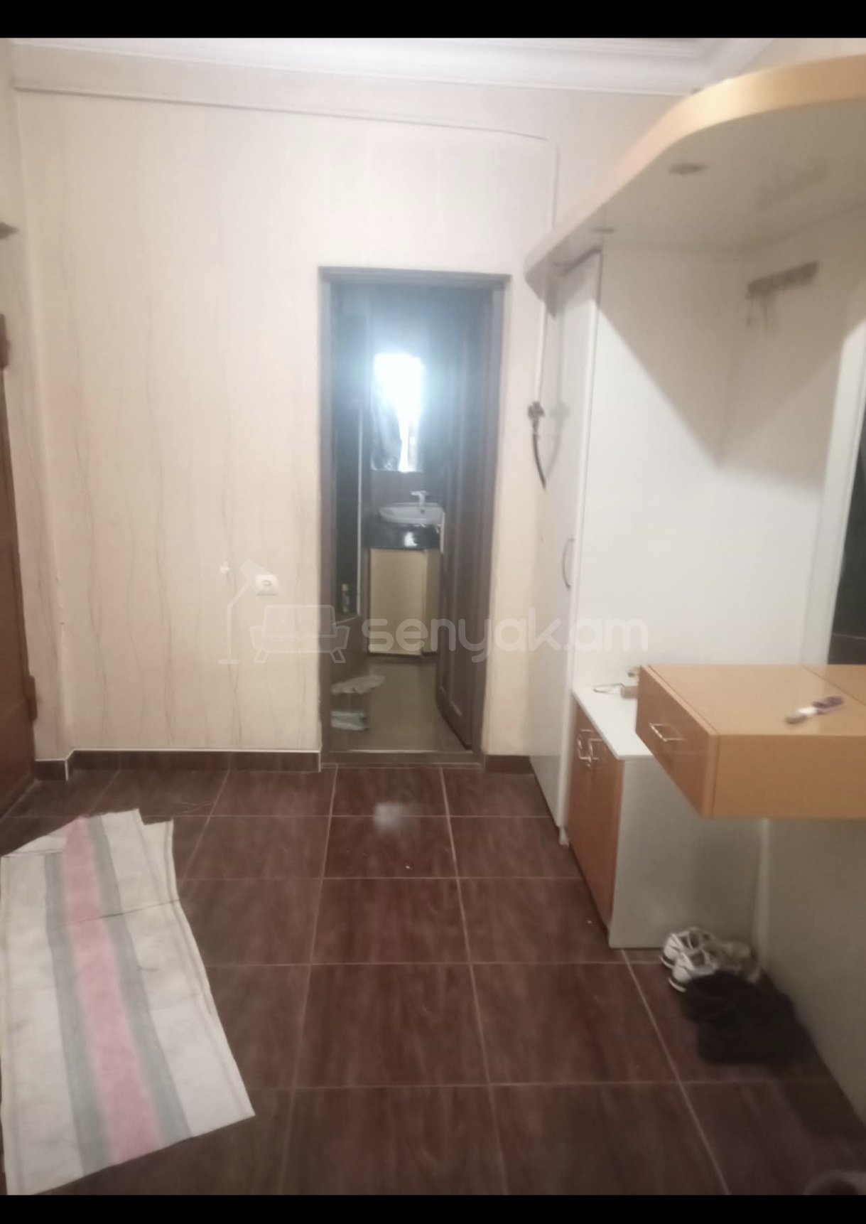 2 Սենյականոց Բնակարան Քարե Շենքում, 56քմ, 1/5 հարկ, Նորմալ Վիճակում, Կահավորված