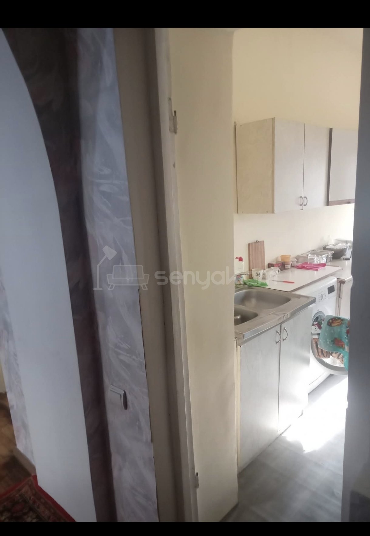 2 Սենյականոց Բնակարան Քարե Շենքում, 56քմ, 1/5 հարկ, Նորմալ Վիճակում, Կահավորված