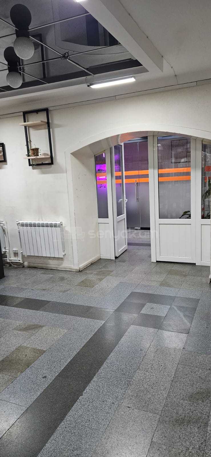 Օֆիսային Տարածք, 250քմ