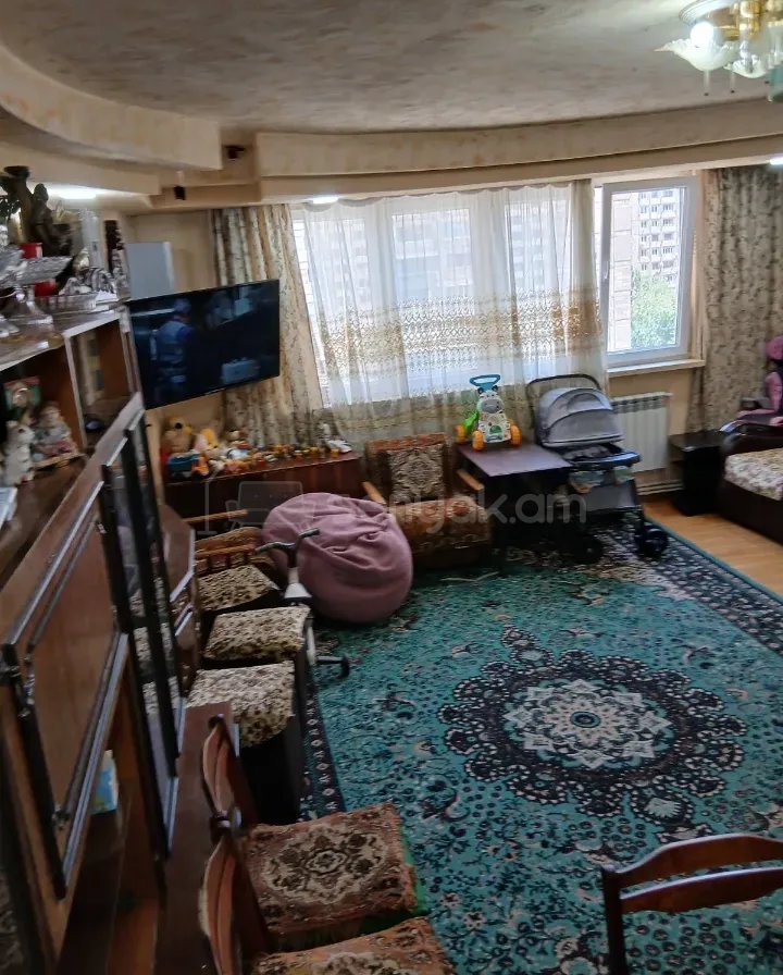 3 Սենյականոց Բնակարան, 96քմ, 9/9 հարկ, Կապիտալ Վերանորոգված