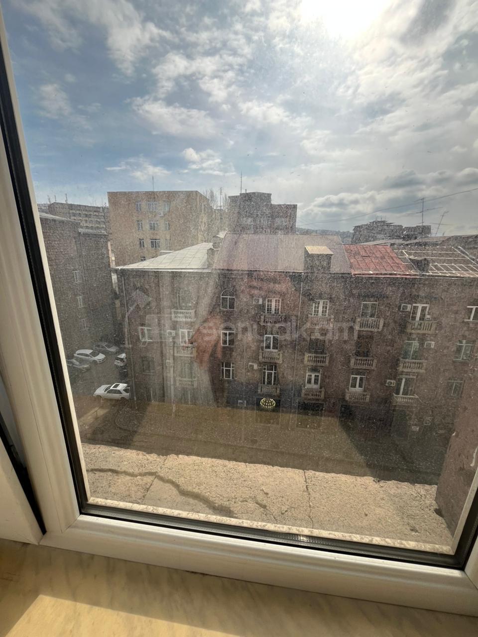 1 Սենյականոց Բնակարան, 45քմ, 3/5 հարկ, Դիզայներական Վերանորոգված