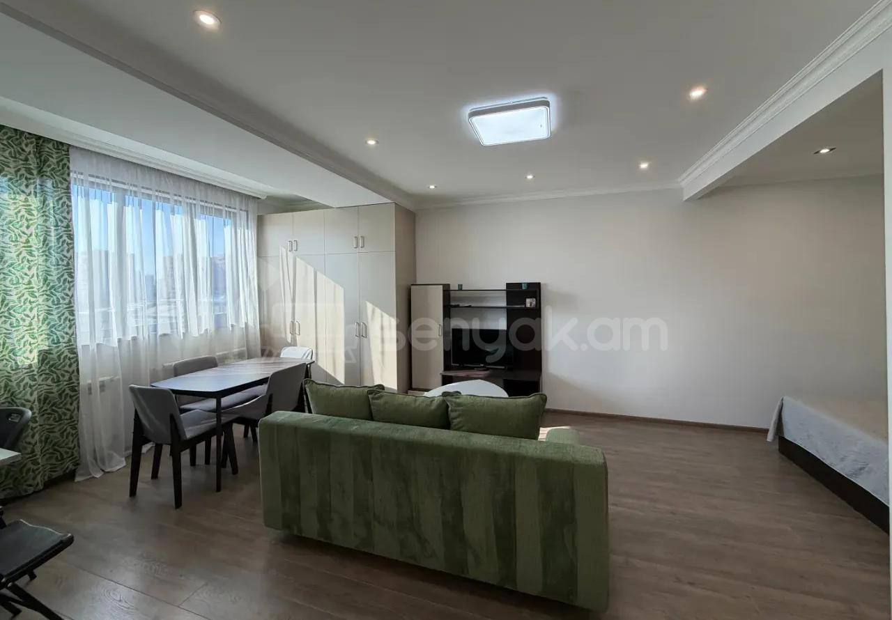 1 Սենյականոց Բնակարան, 50քմ, 7/15 հարկ, Դիզայներական Վերանորոգված