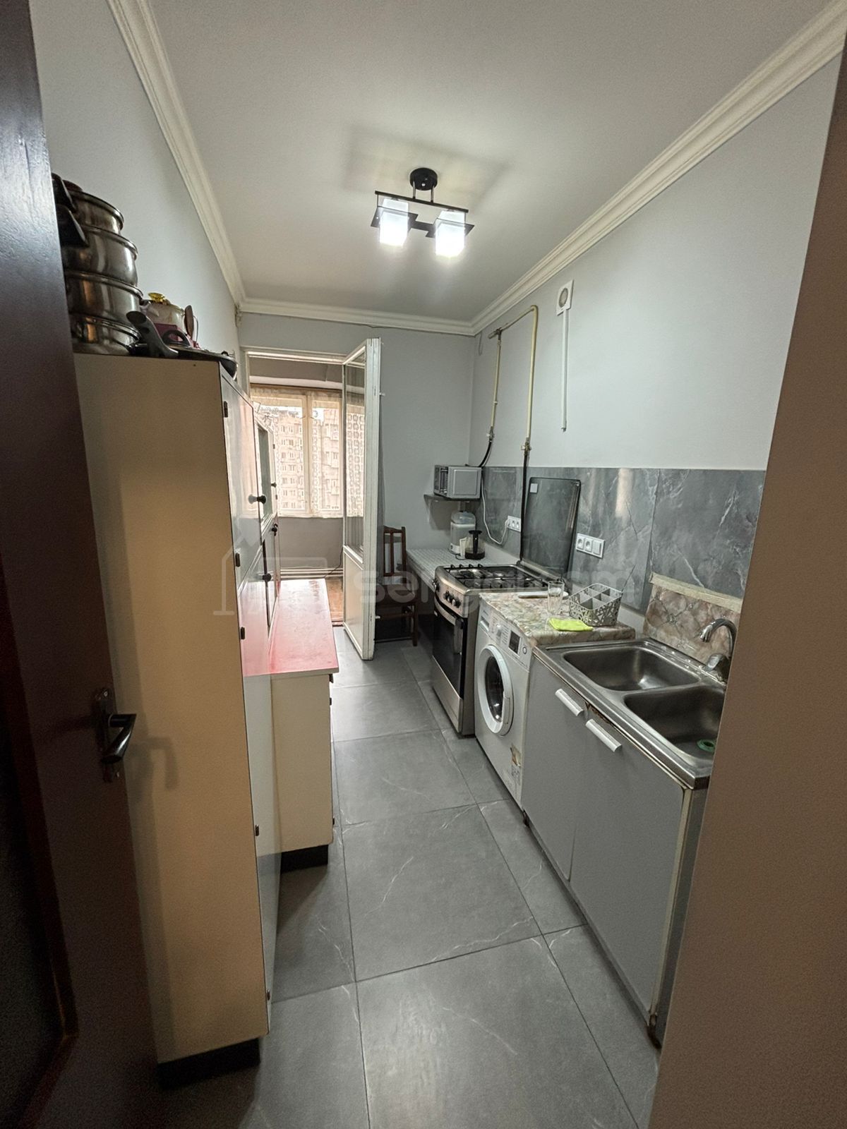 4 Սենյականոց Բնակարան, 90քմ, 6/9 հարկ, Կոսմետիկ Վերանորոգված