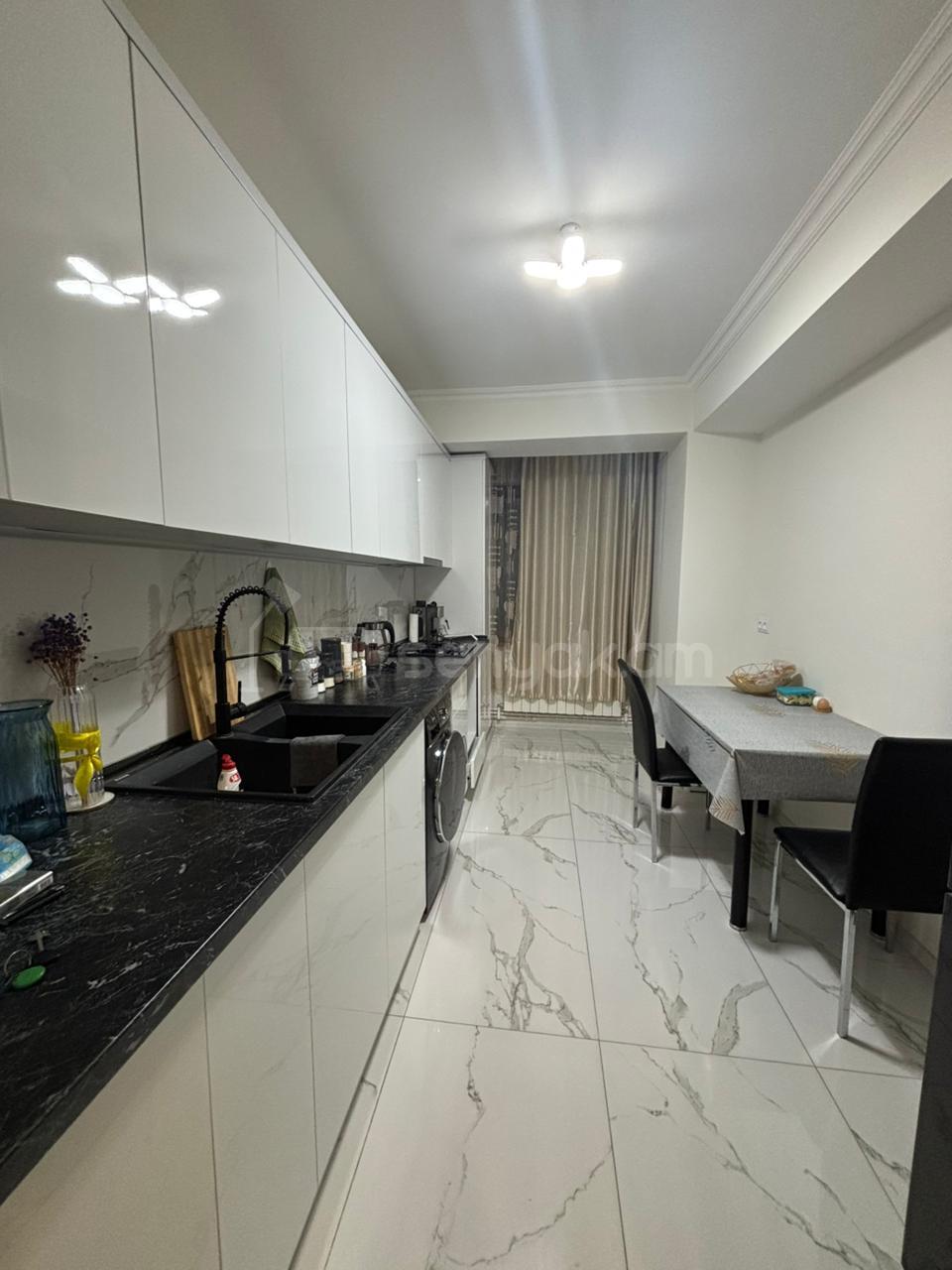 3 Սենյականոց Բնակարան, 74քմ, 5/14 հարկ, Կապիտալ Վերանորոգված