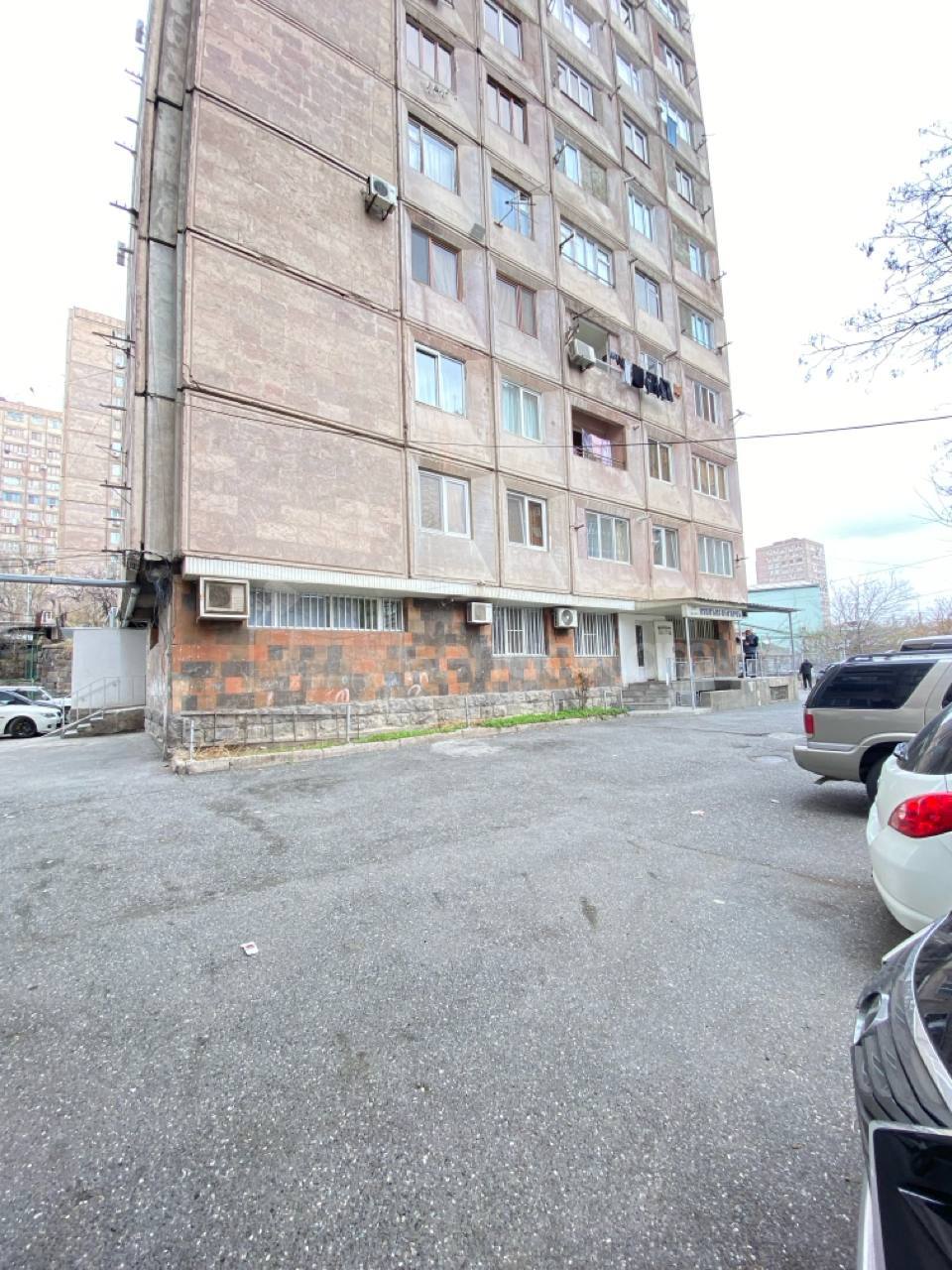 3 Սենյականոց Բնակարան, 67քմ, 3/14 հարկ, Կոսմետիկ Վերանորոգված, Կահավորված