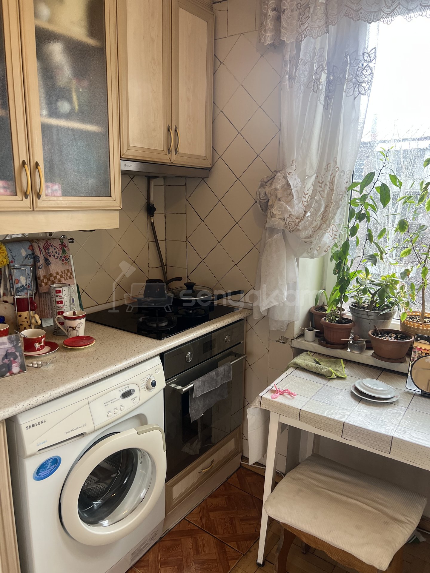 2 Սենյականոց Բնակարան Քարե Շենքում, 67քմ, 4/5 հարկ, Նորմալ Վիճակում