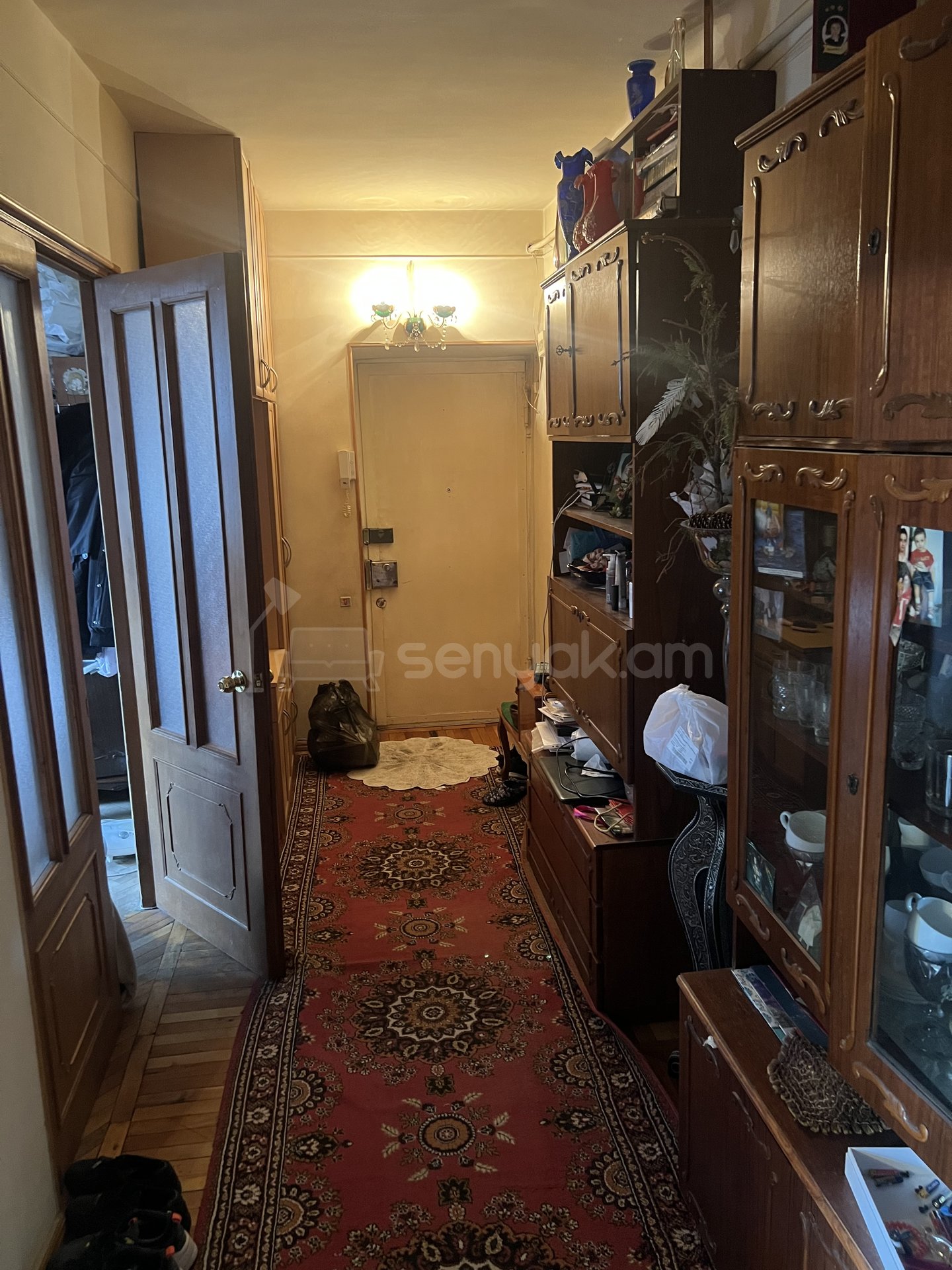 2 Սենյականոց Բնակարան Քարե Շենքում, 67քմ, 4/5 հարկ, Նորմալ Վիճակում